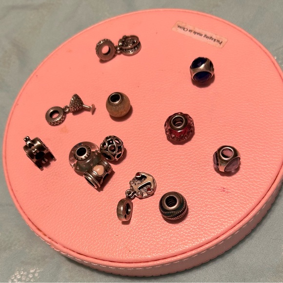 Pandora bracelet, 16 charms and case - Picture 5 of 5